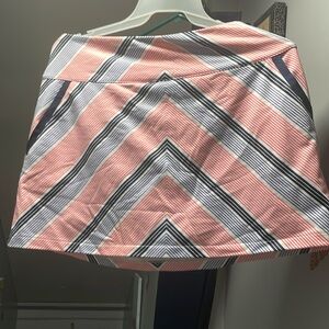 Very cute golf skort.